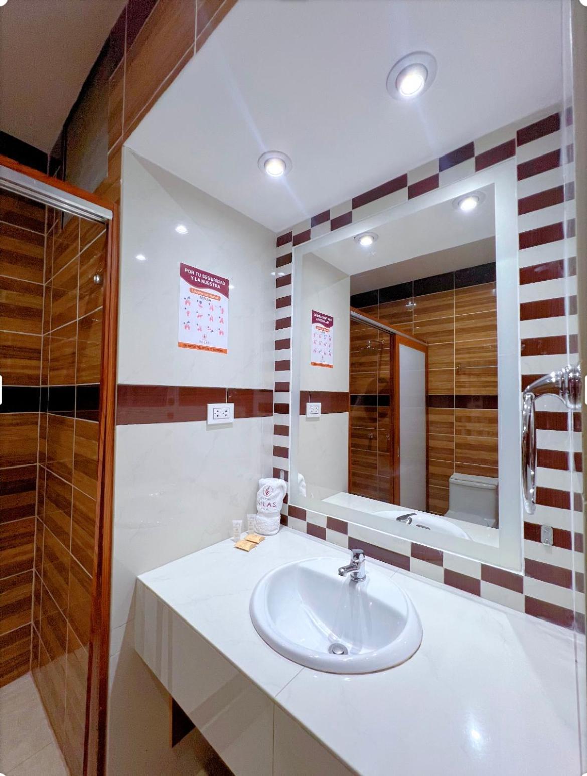 Hotel Nilas Tarapoto Eksteriør bilde